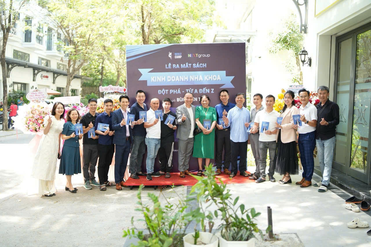 Học viên tự tay thao tác các công cụ AI